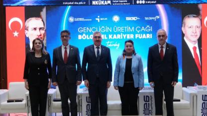 ÇOMÜ Rektörü Erenoğlu, Trakya Kariyer Fuarı’na katıldı