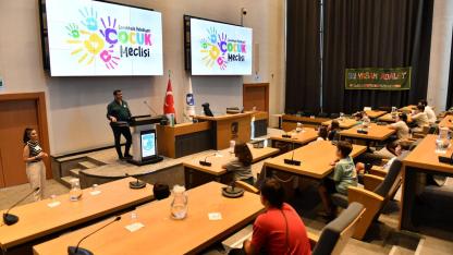Çocuk Meclisi dönemin son toplantısını gerçekleştirdi