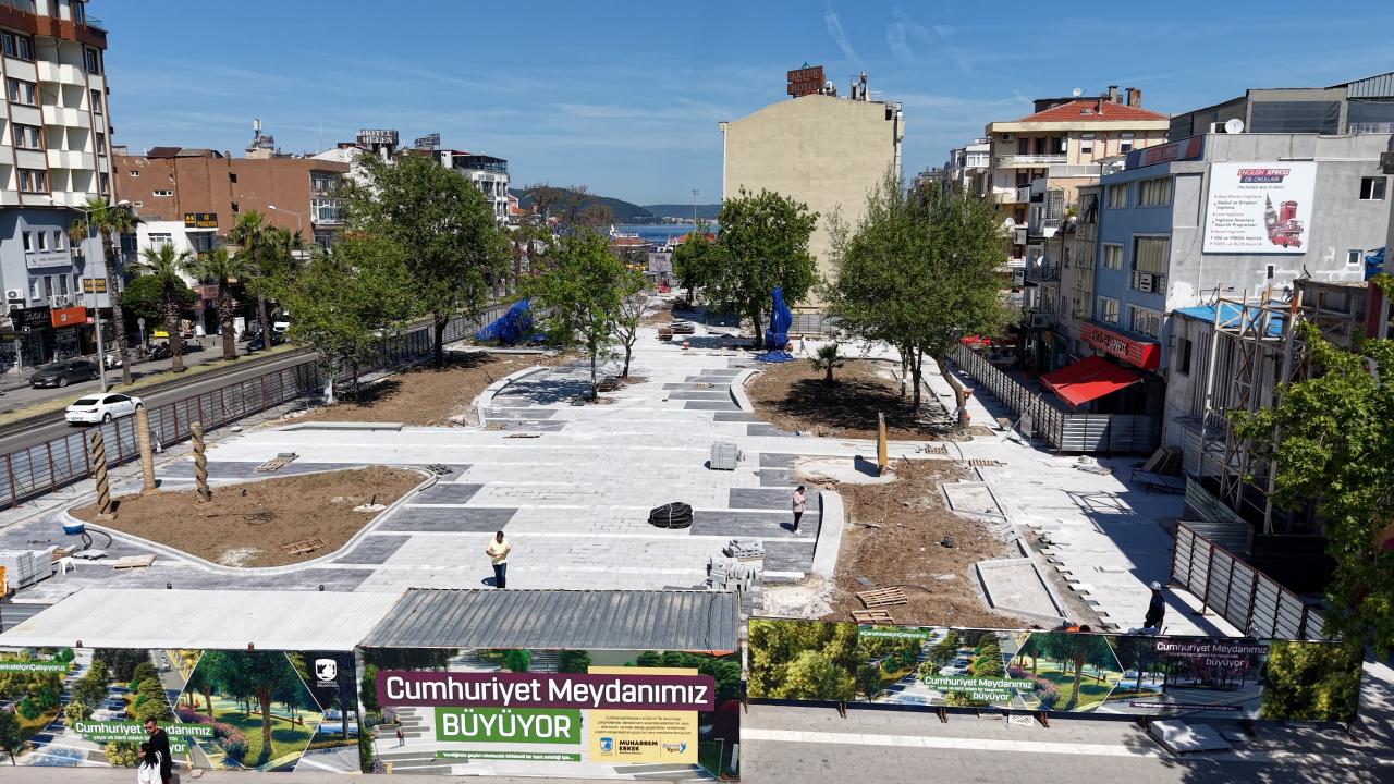 Cumhuriyet Meydanı 2. etap düzenleme çalışmalarında sona gel