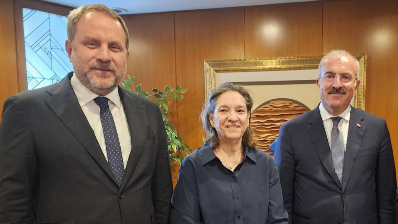 Vali Toraman’dan Kale Grubu’na ziyaret