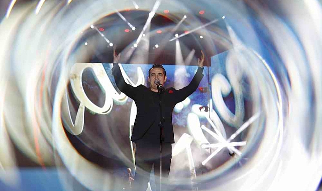 Ferhat Göçer Troya Kültür Yolu Festivali'nde sahne aldı